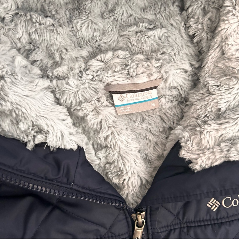 Columbia woman’s navy blue warm soft cozy insulation puffer jacket w hood - Picture 3 of 9